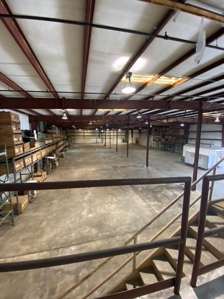Manufacturing and Distribution Facility : 800 Kemp St, Merritt Island, FL 32952